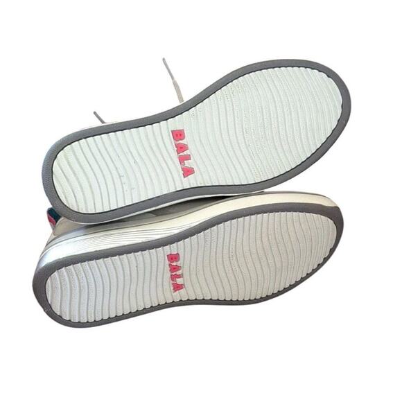 Bala Twelves 12 Womens Size 6 Nursing Shoes Gray Silver Comfort Sneakers - Picture 5 of 8